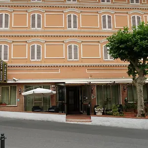 Casa Rossa Hotel
